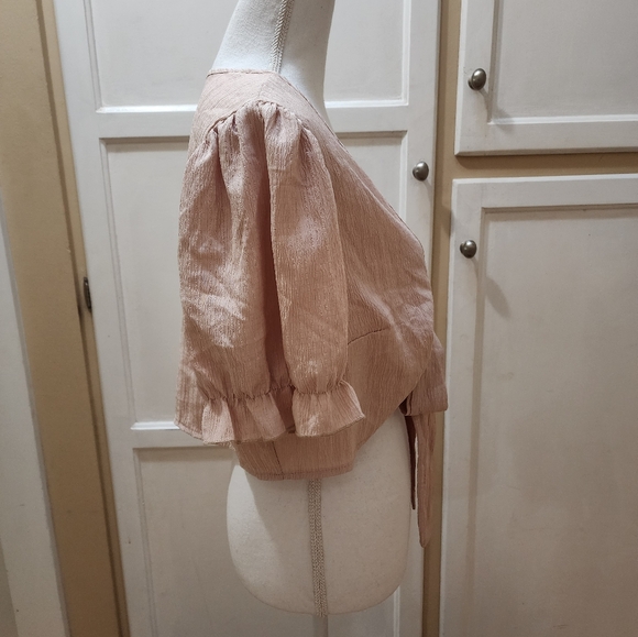 SHEIN Women's Tie Front Ruffle Puff Sleeve   Boho Inspired Crop Top NWOT ✨️ - Picture 6 of 11